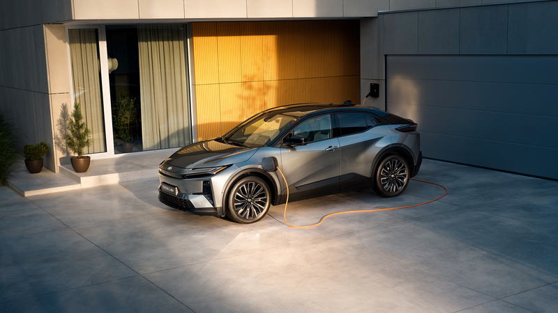 Toyota CHR+