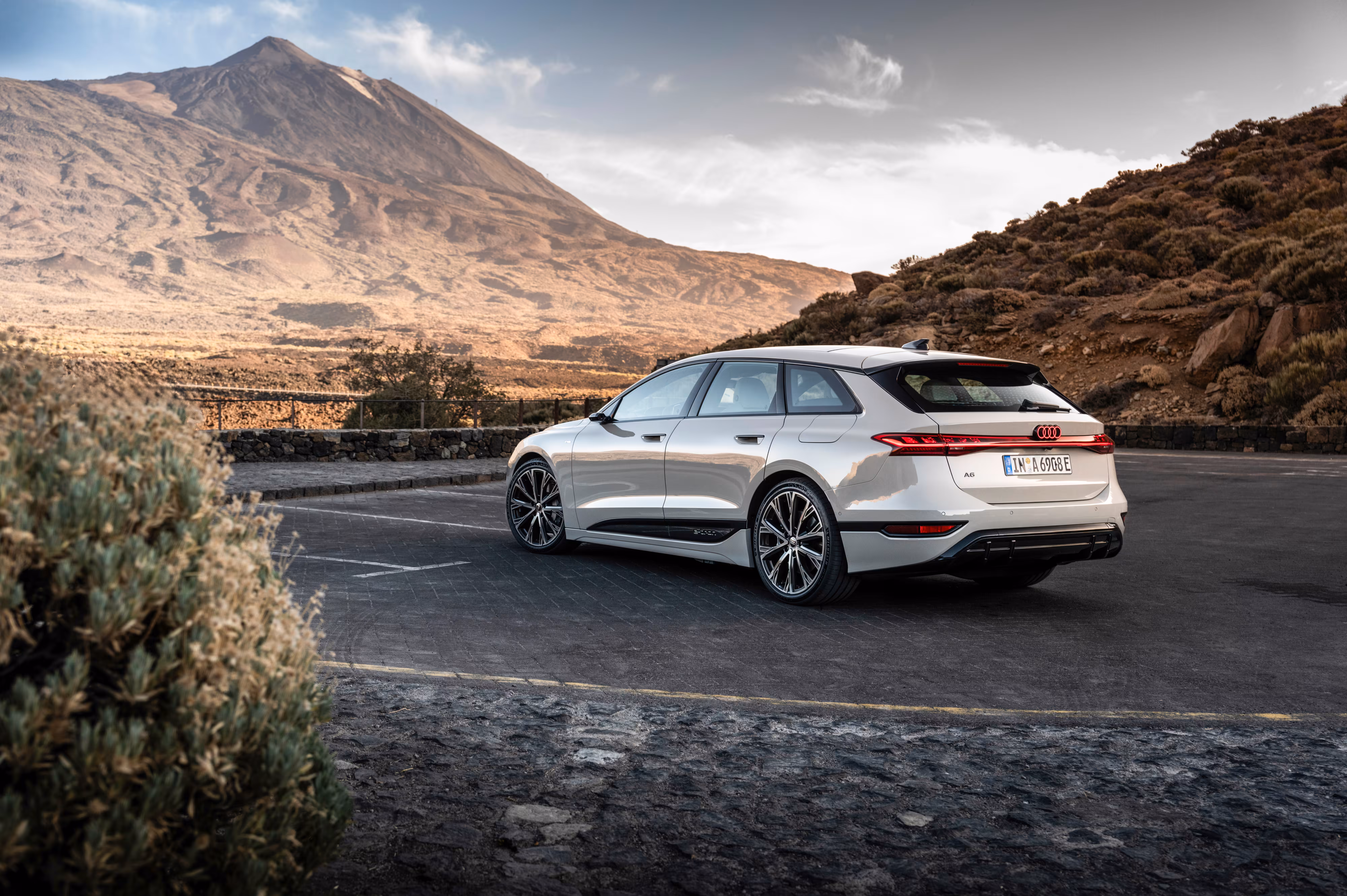 Audi A6 avant e-tron